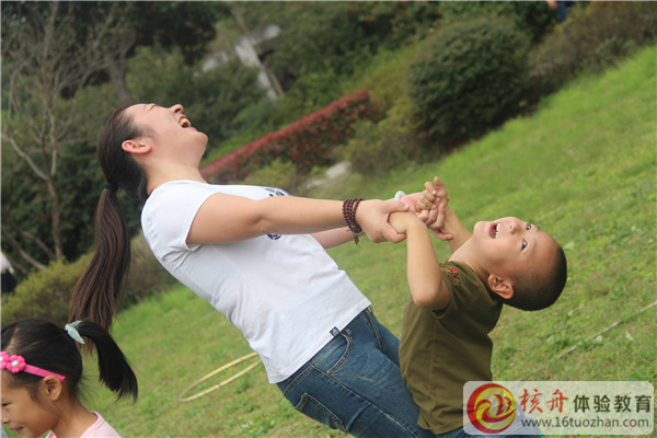 青少年戶(hù)外拓展